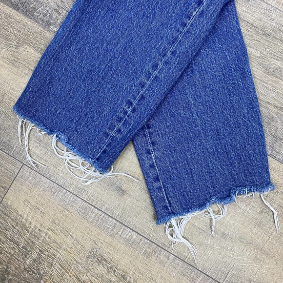 Levi Strauss Premium Wedgie Straight Raw Hem Button Fly Big E Women's SZ 28 - Picture 7 of 8